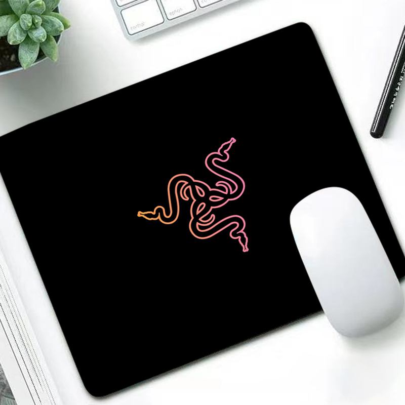 Pc Gaming Handheld - Razer Lüks Mouse Pad Anime Oyuncu